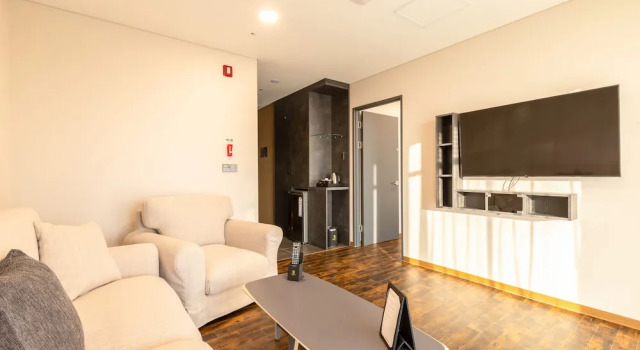 Номер Deluxe Urban-Est Hotel