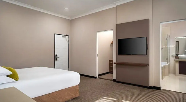 Номер Executive Premier Resort Sani Pass