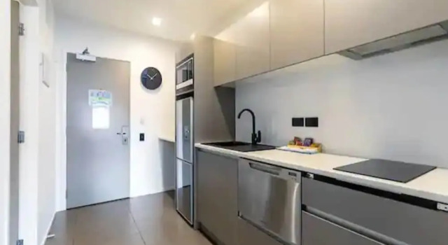 Апартаменты Relaxing Two Bedroom Apt With Balcony!