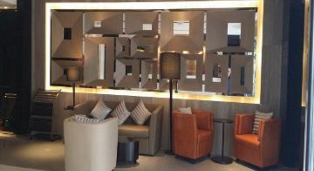 Jinjiang Inn Select Ningbo Tianqi Square Kaiming Street Branch, Prenota Hotel Hotel a Ningbo con parcheggio, Parcheggio