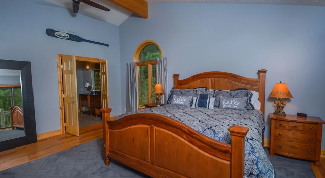 Hootenanny 5 Bedroom House