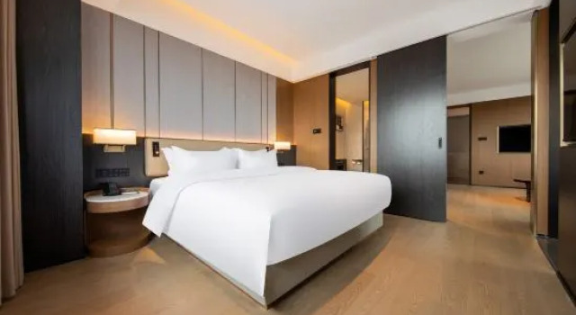 Люкс Chengdu Meiruihua Hotel (Sichuan Conservatory of Music Xindu East Station Branch)