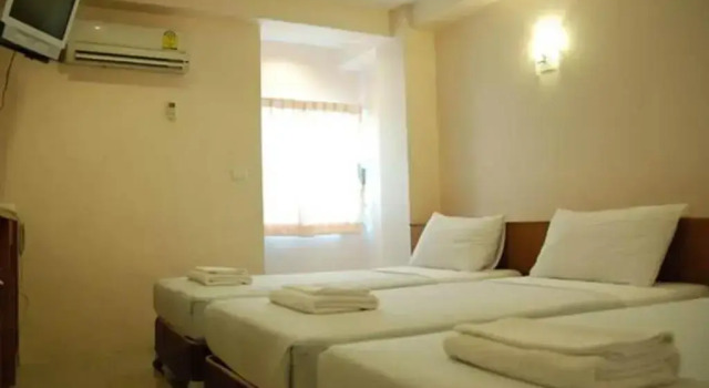 Трёхместный номер Standard Rambuttri House
