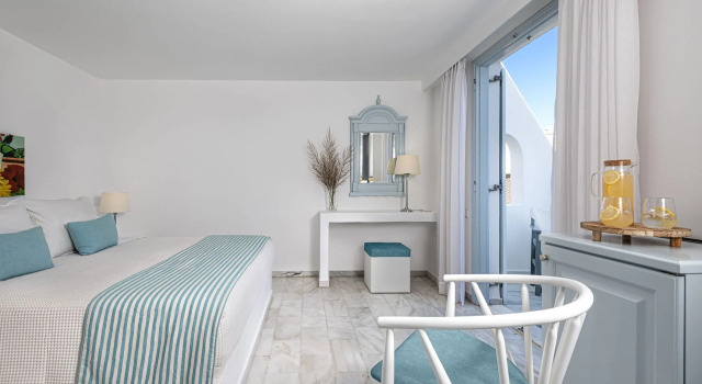 Двухместный номер Classic Santorini Kastelli Resort