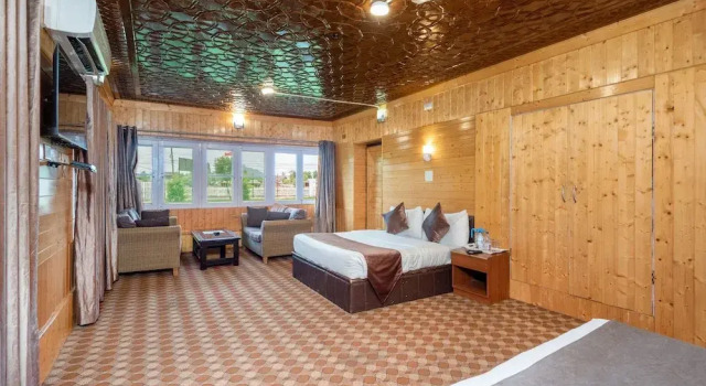Семейный люкс Luxury Hotel Grand Boulevard