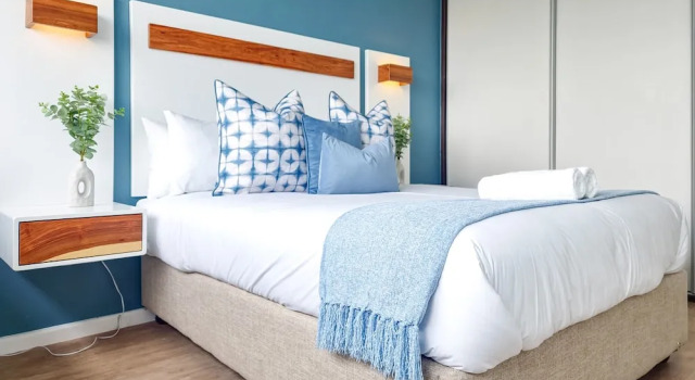 Two Bed Green Point Ocean View