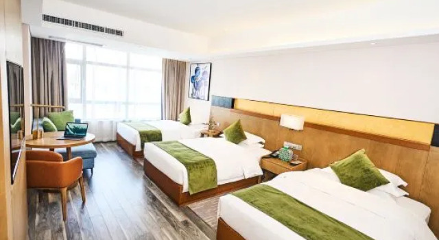 Трёхместный семейный номер Standard Quality Hotel Zhangye