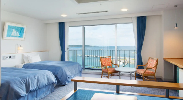Marine Piazza Okinawa