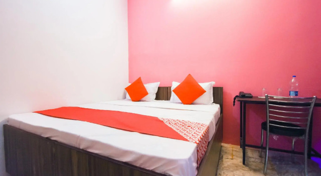 OYO 49541 Hotel Waris Residency, Book Hotel Phagwara Punjab