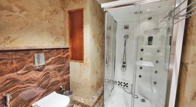 Люкс Presidential Royale Retreat Hotel & Spa Near Mall Road