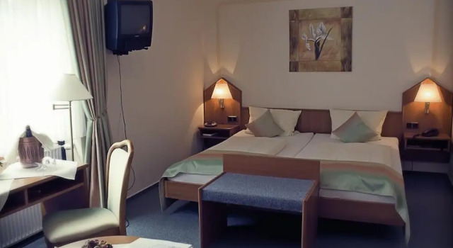 Hotel Estricher Hof, Забронировать Отель Трир Trier-Saarburg