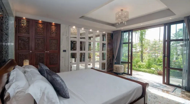 Classy 4-BR Seaview Villa at Surin Beach