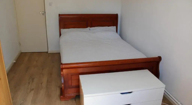 Апартаменты londesborough inn