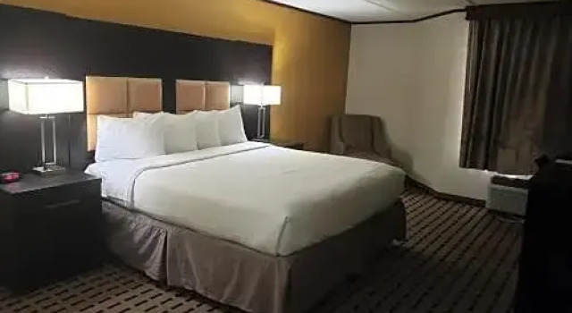 Номер Superior Clarion Pointe Lake Jackson - Clute