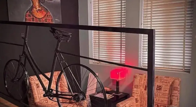 The Crib Art Hotel
