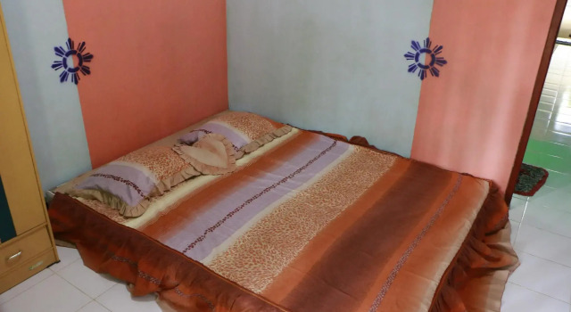 Кровать в общем номере (мужской номер) Omah Kemiri 6 Yogyakarta
