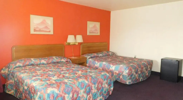 Четырёхместный номер Standard Holiday Motel Lordsburg I-10