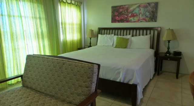 Люкс Deluxe с красивым видом из окна Grooms Beach Villa & Resort