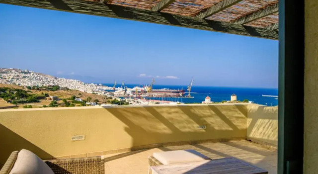 Номер Standard Avrofilito Syros Houses