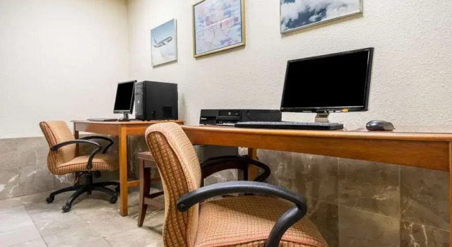 Days Inn Columbus Airport, Book Hotel Columbus Ohio