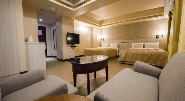 Четырёхместный номер Deluxe Doitsu Hotel