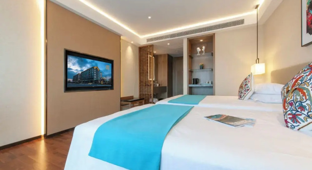 Трёхместный семейный номер Standard SSAW Boutiquel Hotel Xizi
