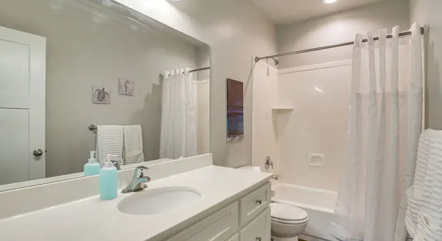 Апартаменты Lovely Walk-out Apt w/ Movie Screen: 20 Mi to Slc!