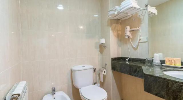 Трёхместный номер Standard Hotel Costa