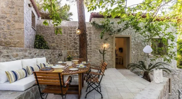 Апартаменты Epidavros Villas, Thymari Garden & Seaview Retreat