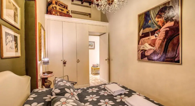 Sumptuous Residence by Piazza Navona, Забронировать Отель Навона Рим, рядом с Уста истины