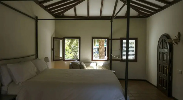 Hotel Rural Villa del Monte, Забронировать Вилла Отели в центре Санта-Брихида, в центре, Завтраки