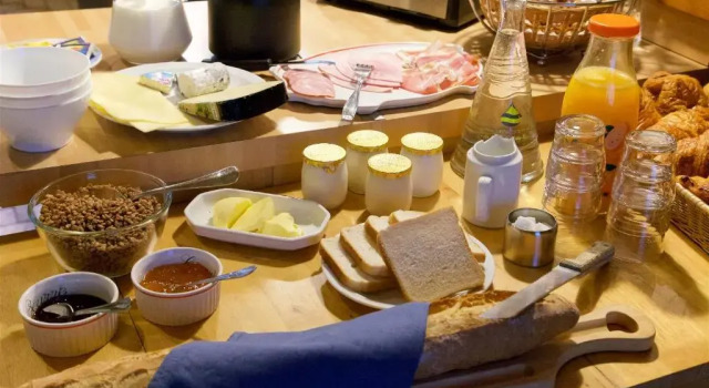 La Petite Chesnee, Book Hotel Hotels in Manche with Parking, Parking