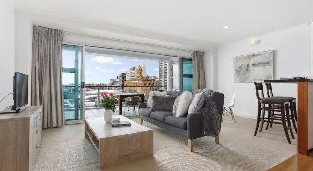 Stunning Water Views in Auckland CBD