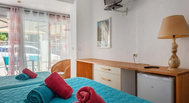 Трёхместный номер Standard Hôtel LEscale Au Soleil