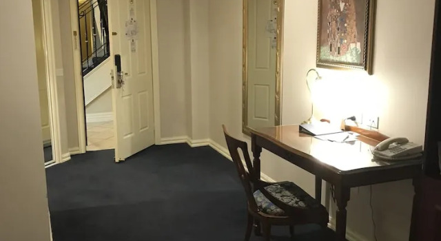 Номер Executive Canterbury International Hotel