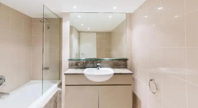 Апартаменты Premier c 1 комнатой с балконом Adina Apartment Hotel Sydney Darling Harbour