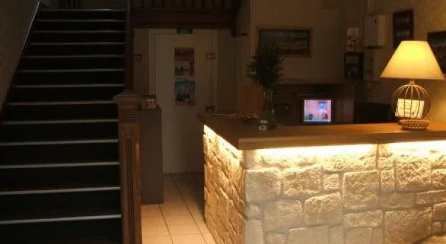 Hotel La Croix Blanche, Rezervovat Hotel Tarbes Hautes-Pyrénées
