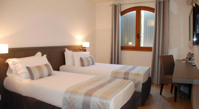 Hôtel 3* La Vallée des 3 Barbus, Reserva ahora Hotel Hoteles en Generargues con piscina, Piscina