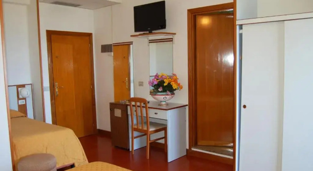 Трёхместный номер Standard Hotel Tassoni