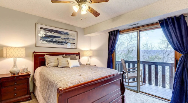Holiday Island Vacation Rental with 2 Balconies, Reserva ahora Hotel Holiday Island Estados Unidos