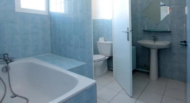 Номер Standard Hotel le Chapeau Rouge
