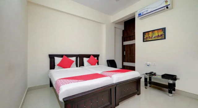 Hotel Anu Residency By OYO Rooms, Varaa Hotelli Kukatpalli 