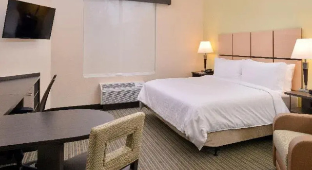 Двухместная студия Candlewood Suites - Austin Airport by IHG