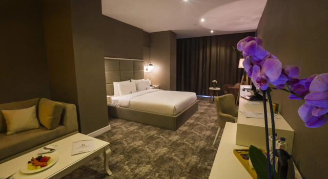 Royal Comfort Hotel