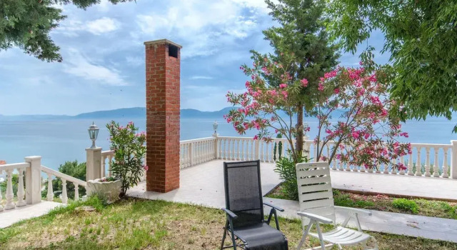 Villa Gomila, Réserver Villa Hôtels à Comitat de Split-Dalmatie avec parking, Parking