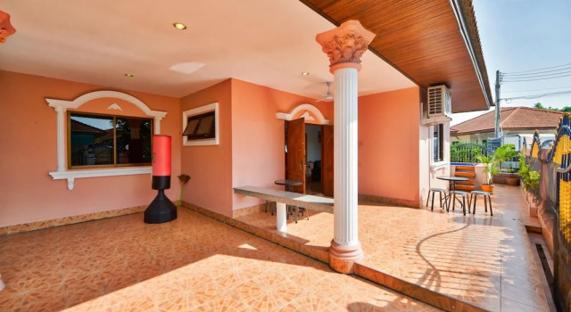 Eakmongkol Villas, Забронировать Отель Центральная Паттайя Паттайя