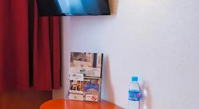 Номер Standard Brit Hotel Rennes St Grégoire   Le Villeneuve