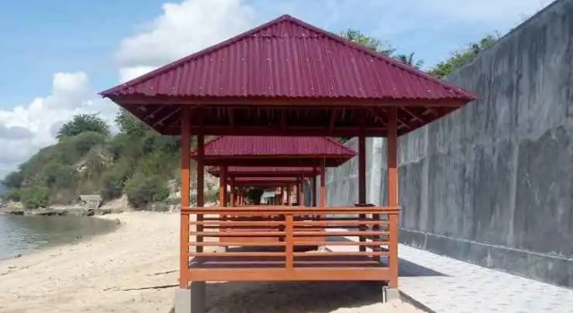 century beach resort gorontalo, Book Resort Hotels in Sulawesi with Parking, Parking