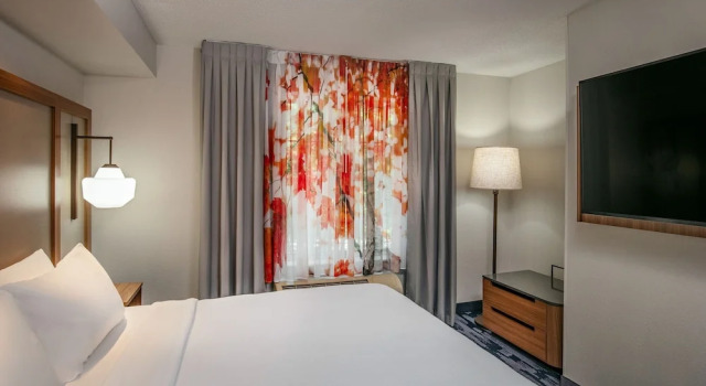 Люкс Fairfield Inn & Suites by Marriott Brunswick Freeport