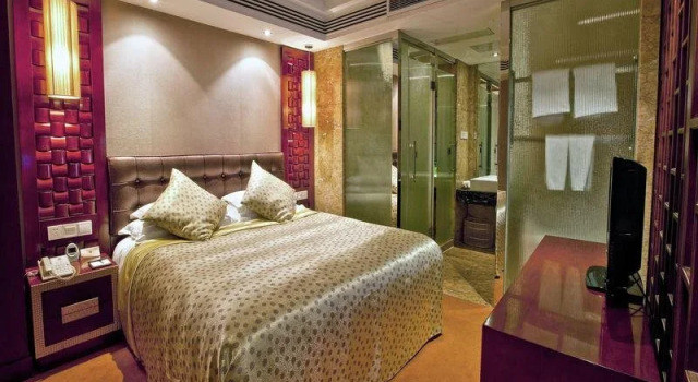 Tieliu Business Hotel